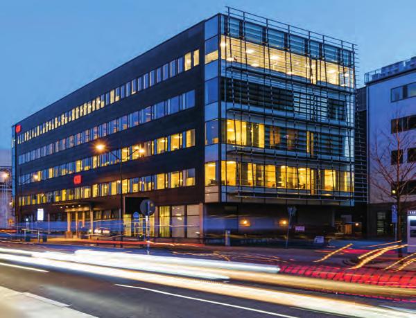 STAPELBÄDDEN 2 & 4 Under tredje kvartalet 2017 tillträddes två moderna kontorsfastigheter i centrala Malmö, Stapelbädden 2 & 4, om totalt cirka 12 900 kvm. Köpeskillingen uppgick till 360 mkr.