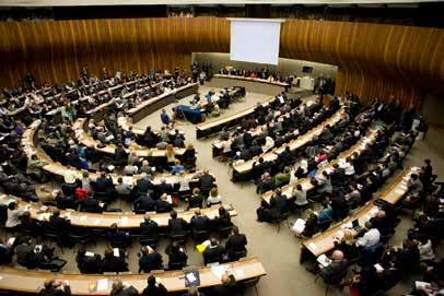 Världshälsoförsamlingen sammanträder i Geneve. FOTO: WHO Globala alkoholstrategin: En milstolpe I maj 2010 antogs WHO:s globala alkoholstrategi den första som någonsin existerat.