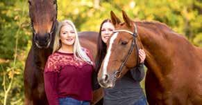 Hela denna tematidning är en annons från EuroHorse, Svenska Mässan FEBRUARI 2018 9 FAN ZONE Hästvärldens influencers samlas i Fan Zone Systrarna Emma och Anna Elfstrand DERAS LIV KAN FÖLJAS VIA