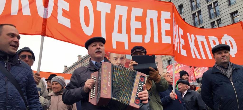 Proletären Den "röde direktören" väcker hopp Aleksej Sachnin Proletären 16/3 2018 7 Ryska federationens kommunistparti demonstrerar vid Oktoberrevolutionens hundraårsdag i november 2017.