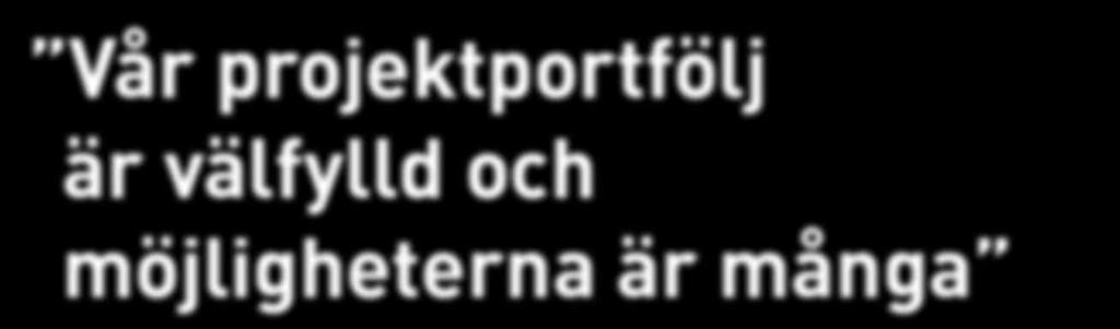 Samtidigt har stimulansåtgärder och en rekordlåg ränta bidragit till att många människor faktiskt har mer pengar i plånboken.