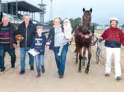 SOLVALLA DISTANS STAT V TIO TVILLING VINNAE PLATS Svsk Travsports Unghästserie - Treåringslopp 0 m -åriga svska.00-0
