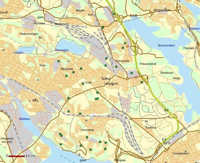 Solna stad - Stöld ur eller från bil, bildelsstöld totalt 32 i mars 2018. Teckenförklaring: En grön prick = 1 brott, en grön fyrkant = 2-5 brott. En gul fyrkant = 6-10 brott.