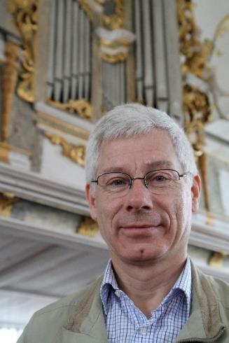 Hans Fagius är sedan 1989 professor vid Det Kongelige Danske Musikkonservatorium i Köpenhamn efter flera år som lärare vid musikhögskolorna i Göteborg och Stockholm.