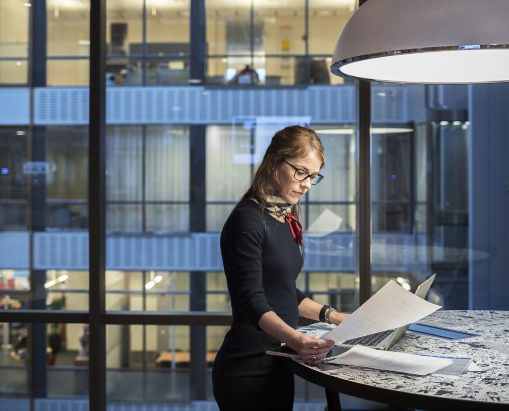 BOLAGSSTYRNING BOLAGSSTYRNINGSRAPPORT viktig komponent i uppföljningen av internkontrollen är den självutvärdering som årligen genomförs på olika nivåer inom koncernen.
