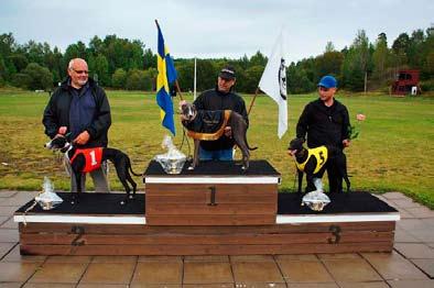 38 0 5 Nicole (5) (M3) 31.51 0 6 Crimdon Kola (3) (M5) 32.07 0 Lopp 07 510 m Greyhoundbilder.se M2 1 Next Episod (1) (M1) 30.65 2000 2 Lucky Luke (5) (M1) 30.79 1300 3 Nelly Melody (4) (M1) 31.