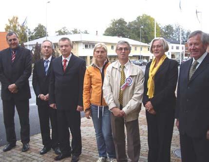 SLOVENSKI KULTURNI DNEVI V OLOFSTRÖMU Potek dela organizacije kulturnih dnevov se je začel že v začetku leta, v juniju smo se v vasi Sora v Sloveniji dogovarjali s pobratenim društvom o njihovem
