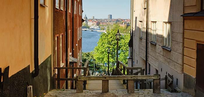 Lägenheter Fyra lägenheter i centrala Stockholm finns för SCAs anställda med familjer. Lägenheterna är av varierande storlek och utrustade med fyra till sju bäddar.