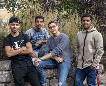 På Mönsteråsgymnasiet erbjuder vi följande Introduktionsprogram: Preparandutbildning Preparandutbildning vänder sig till dig som är studiemotiverad och snabbt vill bli behörig till ett nationellt