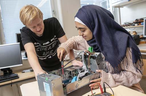 Teknikcollege på skolan Elever som väljer en teknisk utbildning på Mönsteråsgymnasiet blir en del av Teknikcollege Östra Småland.