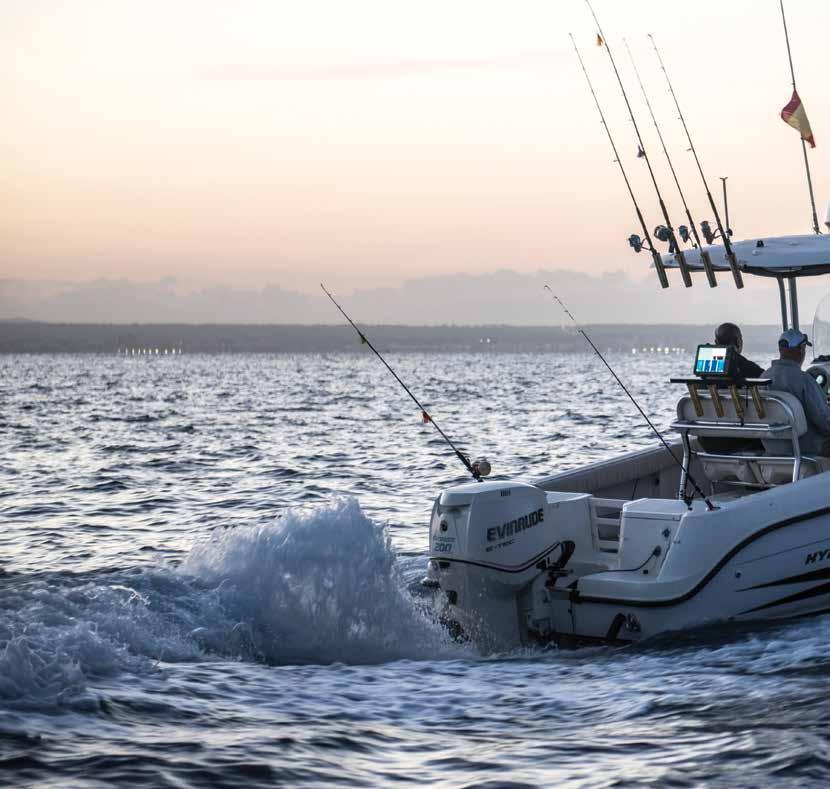 ANSLUTEN BÅT Med en Lowrance-ansluten båt kan du hämta C-MAP Genesis-kartor och programvaruuppdateringar direkt till HDS och Elite Ti,