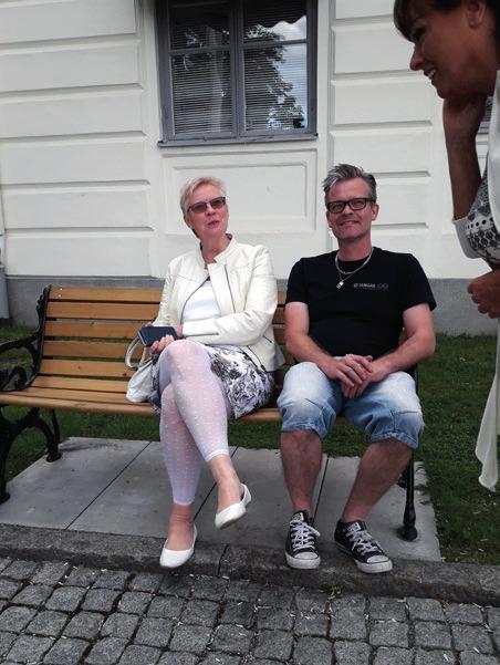 12.00 och 13.00-17.00. Sommaröppettider 18 juni-18 augusti: måndag-fredag kl. 10.00-18.00, lördag kl. 10.00-14.