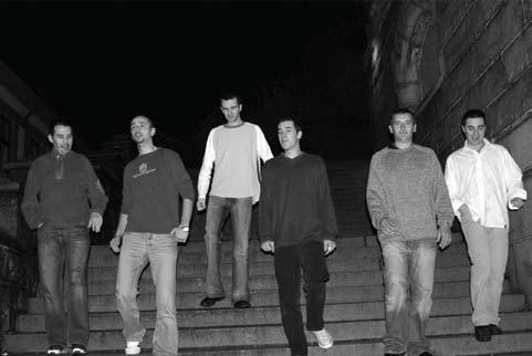 Grupa Etna: Asim Kovačević, Damir Prcić, Damir Kačapor, Said Hodžić, Željko Buconjić i Samir Gadžo Elma sa bratom Ajdinom trenutcima izlazili u susret i pomagali.