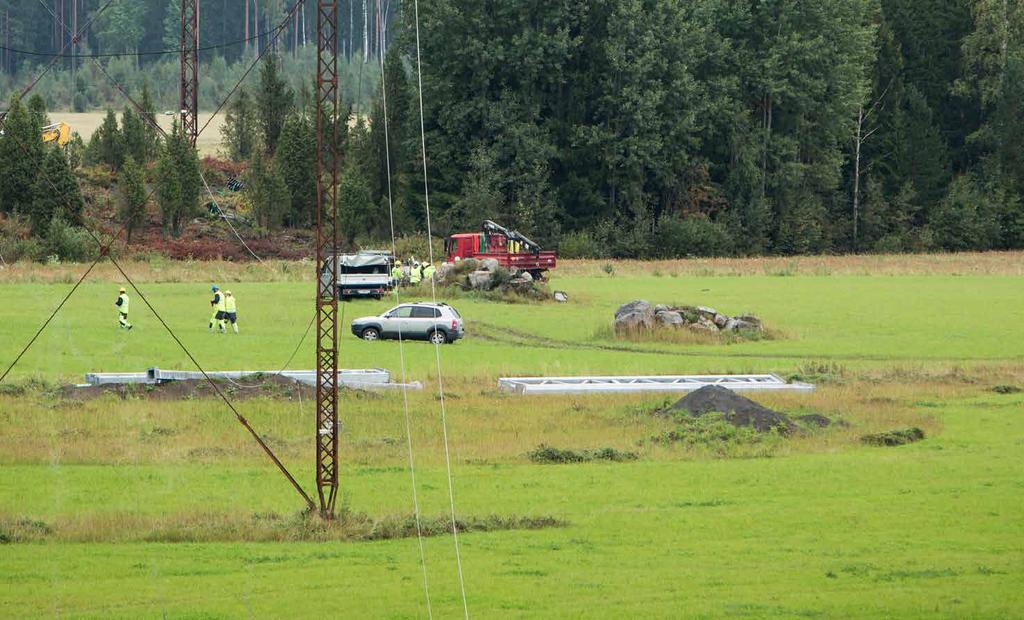 Innan en kraftledning byggs Innan en kraftledning byggs Kontaktas alla markägare innan elbolaget går ut i terrängen?