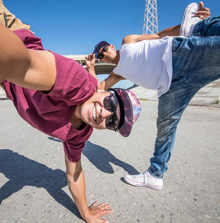 DANS 135 TYRESÖ Dansa Dancehall, House och Hiphop med So MAD crew och 135 Tyresö. Dansen ska vara en frizon där du lär dig uttrycka dina känslor via dansen samt stärka självförtroendet.