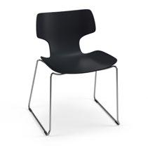 Fox stol/karmstol med skrivskiva Design: Carl Öjerstam Mått: b 610/645 x d 650 x h 825 x sh 450/470 mm Produktinfo: Sittskal i vitpigmenterad alt.