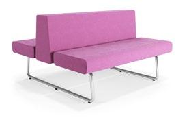 Avant soffa (enkel) Mått: b 1300/2000 x d 640 x h 780 x sh 450 mm Produktinfo: Helklädd i tyg eller läder.