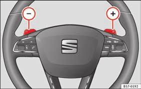 Användning För att växla till tiptronic-läge förs väljarspaken till höger från D/S-läget.