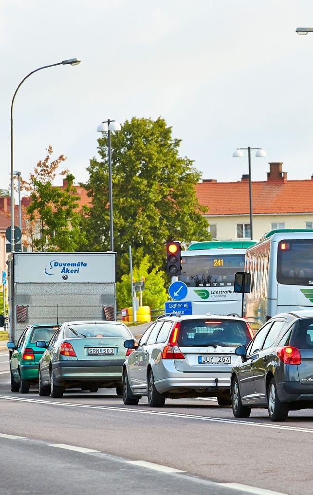 service. Det innebär en minskning med 26 mil per person jämfört med 2012.