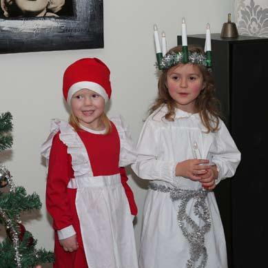 NSSVK:s Jul- och Luciafest Eftersom träffen i december brukar vara välbesökt hade vi den hos Pia och Siwert Axelsson i deras förträffliga festlokal Bonneville farm, Isåsa.