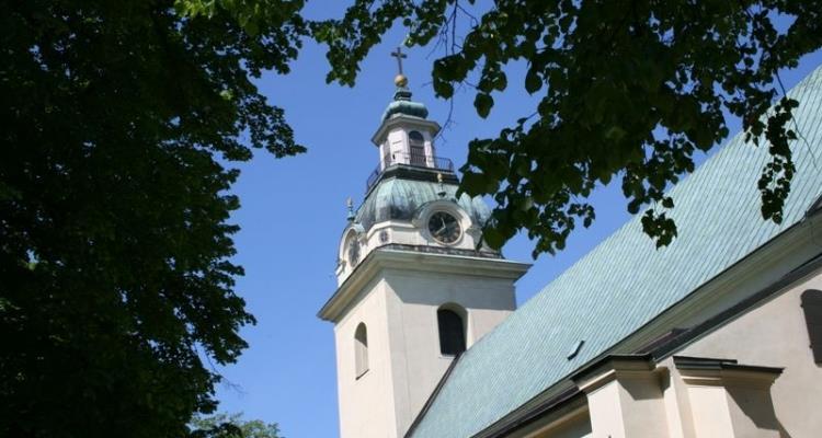 Vill du gå upp i tornet i Heliga Trefaldighets kyrka och se den magnifika utsikten? Då har du chansen i sommar!