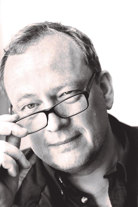 Skrivarverkstad med Thomas Halling Tycker du att det verkar roligt att skriva eller vill du komma vidare med ditt skrivande?