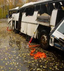 Stabiliseringen bör givetvis utföras på ett sätt som är lämpligt för den aktuella situationen, men här ges några generella råd om hur detta kan gå till: 1.