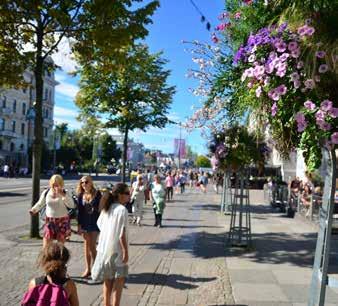 Stadsrum - Centrala stadsmiljöerna UTMANING ATT BEHÅLLA NÖJDA FOTGÄNGARE I CENTRALA STADEN En viktig del av Göteborgs trafikplanering och stadsutveckling är att utveckla de kvaliteter i stadsmiljön