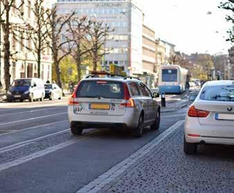 Program TRAFIKSÄKERHETS- PROGRAMMET Flera utredningar är på gång nationellt och i staden, både för att minska antalet skadade och för att bättre kunna följa skadeutvecklingen.