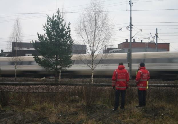 Samhällsperspektiv Ökad förståelse för samhällsperspektiv hos kommunal räddningstjänst avseende avbrott i väg- och spårtrafik Frågeställning från