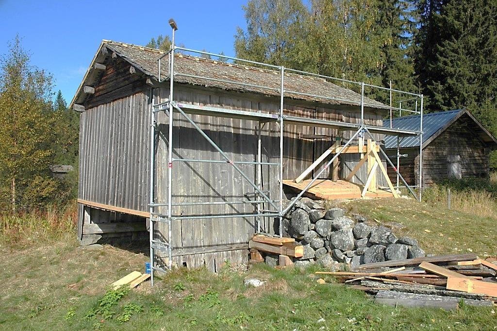 timmer- och träkonstruktioner samt omläggning av yttertak Lindsjön 1:13 Hassela