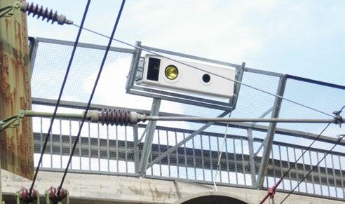 KIKA Trafikverket har kameradetektorer som överva kar strömavtagarens kolslitskena. Detektorerna går under namnet KIKA. Sammanlagt finns det 22 detektorer på totalt 10 platser från norr till sö der.