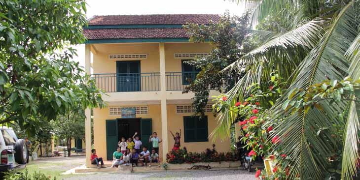 Verksamhetsberättelse Styrelsen för Ny Familj-Kambodja (802451-6182) lämnar härmed redovisning för verksamhetsåret 2015.