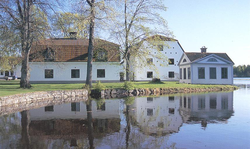 RÅNÄS BRUK Måndag 7 augusti Under sommaren blir Rånäs slottspark ett grönt palats för publiken att vandra i och uppleva konst av olika slag.