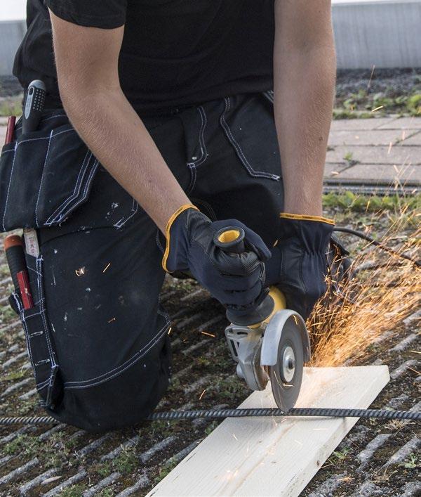 Det här är en utbildning som passar dig som vet vilket yrke du vill satsa på. Utbildningen ger också goda möjligheter till arbete efter avslutad gymnasietid.
