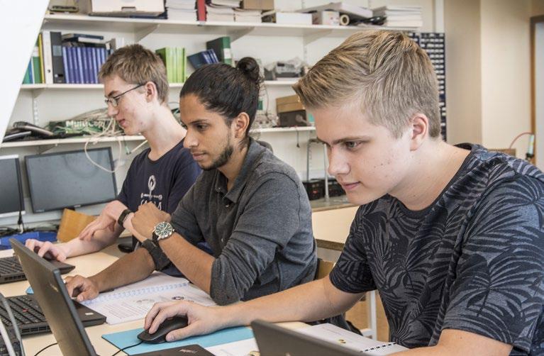 Teknikcollege på skolan Elever som väljer en teknisk utbildning på Mönsteråsgymnasiet blir en del av Teknikcollege Östra Småland.