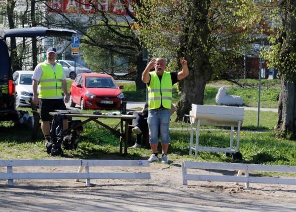 TÄVLINGAR INSPIRERAR Vi har arrangerat både klubbtävlingar och inbjudningstävlingar samt så kallade pay and ride och pay and jump, det senare ett slags träning på att tävla.