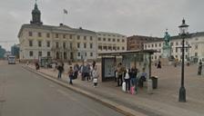 Exempel på busshållplats på torg/torgliknande yta i