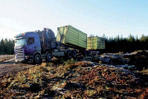 ARBETSRAPPORT FRÅN SKOGFORSK NR 715 2010 Huggbilar med lastväxlare och containrar Lars Eliasson och Gianni Picchi, CNR/IVALSA