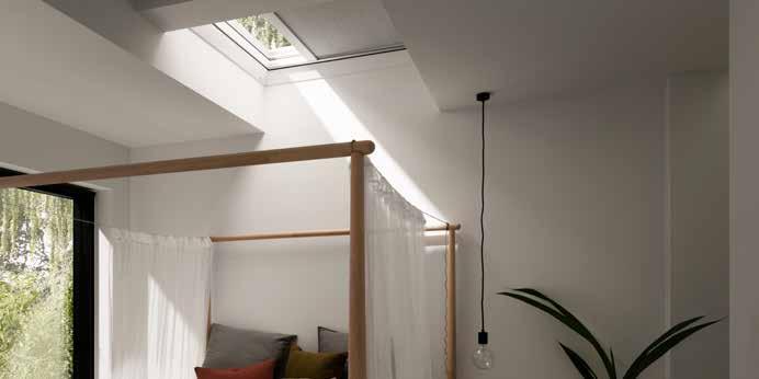 för takfönsterkupol Mörkläggande plisségardin Mörkläggning Det finns givetvis solskydd till samtliga VELUX takfönster för platta tak.