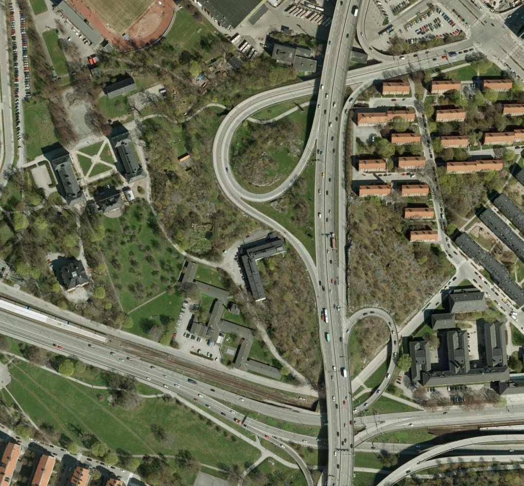Ortofoto över området innan rivningen av Hotell Kristineberg och ombyggnaden av Kristinebergsmotet.