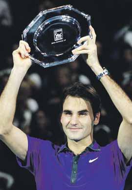 Mrzí ma, že som v oboch setoch stratil vedenie, skonštatoval po zápase Federer, ktorý ôsmu finálovú účasť na tomto turnaji nepremenil na siedmy titul.