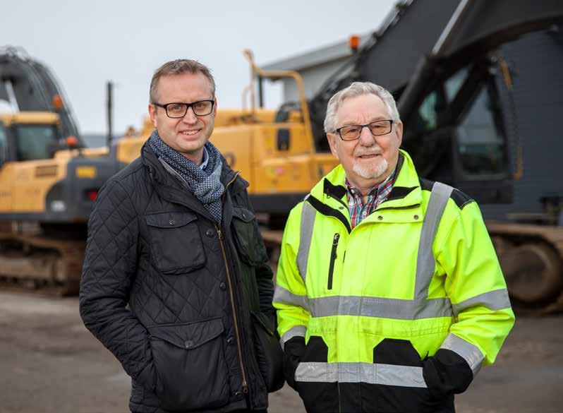 TROLLENÄS SCHAKT TVÅ INRIKTNINGAR Trollenäs Schakt AB har två inriktningar: entreprenadmaskiner och specialtransporter.