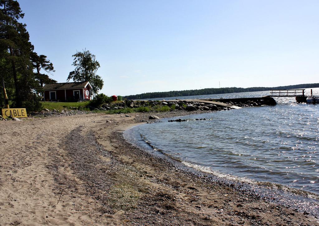 Nya vindar blåser på Lekholmen Denna sommar är mycket på gång på Lekholmen. Verksamheten struktureras om för att på bästa vis tillgodose församlingsmedlemmarnas behov.