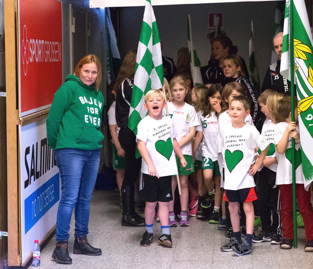 Hammarby Handboll Vår förening Vi har vår mytomspunna historia med rötter djupt förankrade i vårt kära Bajenland. Vi går vår egen väg, på vårt eget sätt.