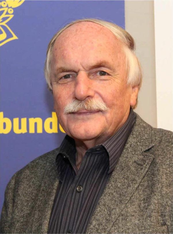 Förbundsordförande Förbundsordföranden har ordet Min inledande, något naiva bild av svensk boxning var att boxningsklubbarnas ledare och utövare, inom ramen för befintlig organisation och arbetssätt,