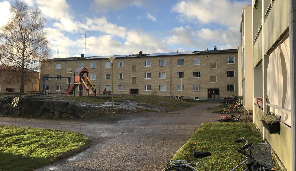 HSBs hus på Finningevägen ligger runt två luftiga innergårdar. Lägenheterna är rymliga och välplanerade, precis de kvaliteter som kanske uppskattas mest i bostadshus från 60- och 70-talen.