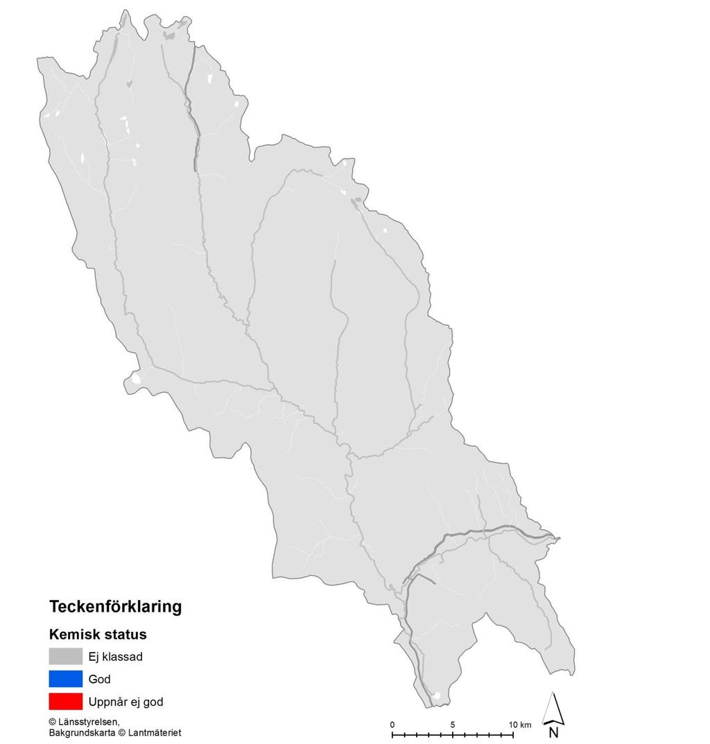 Figur 3. Sjöars och vattendrags kemiska status (exklusive kvicksilver) inom Görälvens avrinningsområde. Vita partier i kartan representerar vatten som inte inkluderats i statusklassningen.