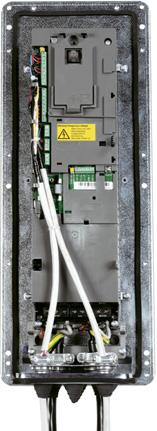 Styrkabeldragning (IP54) ACH550-01 Användarhandledning 1. På varje styrkabel, skala höljet så mycket som behövs för att frigöra koppartrådsskärmen så att kabelöverfallet kan dras åt kring den.