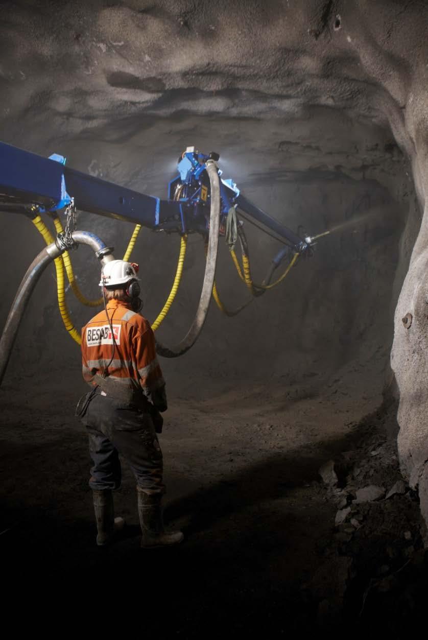 Sprutning i en spårtunnel Våtsprutning Robotsprutning